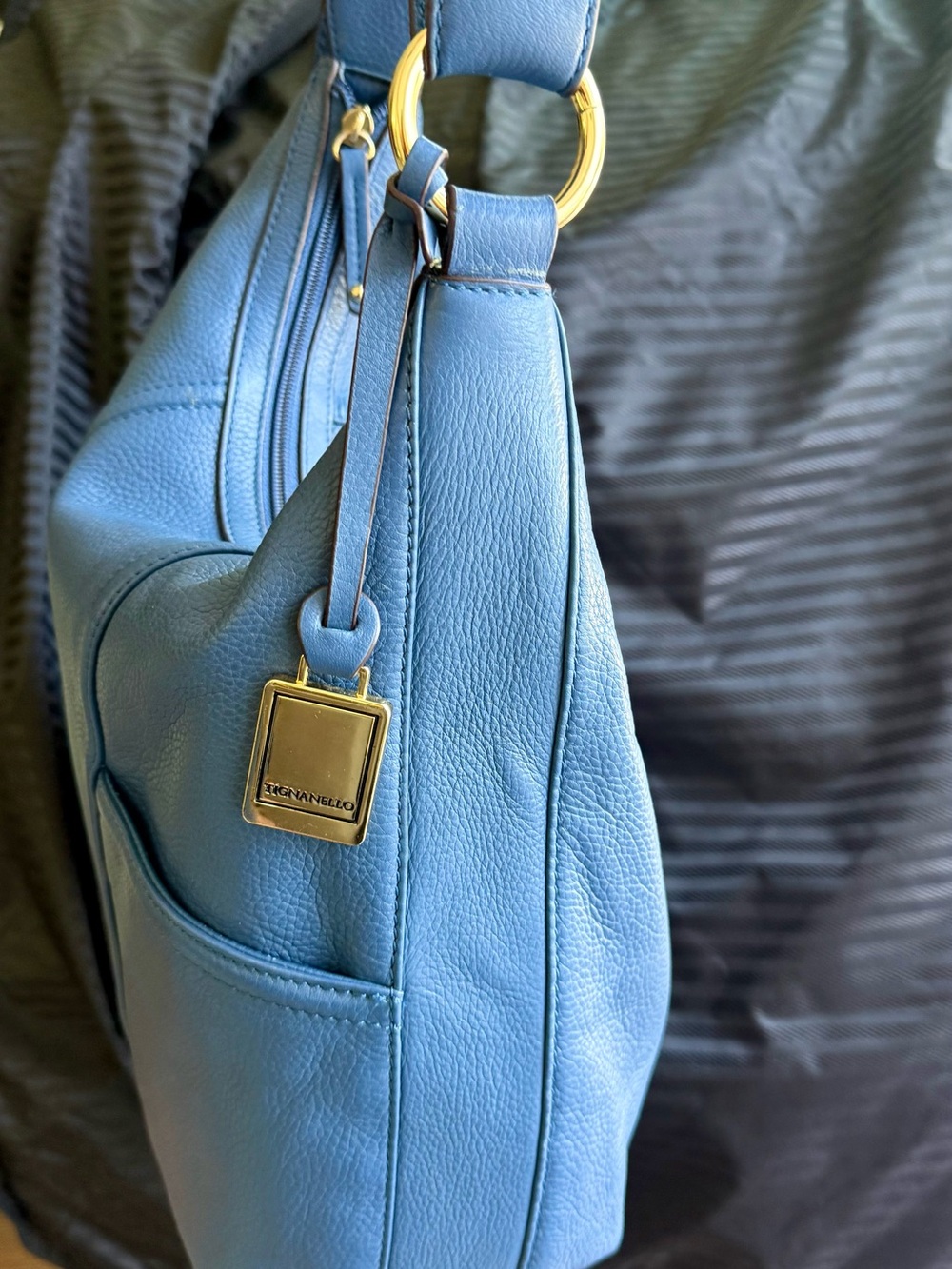 Tignanello Blue Leather Hobo Shoulder Bag Gold Hardware EUC - Picture 3 of 11